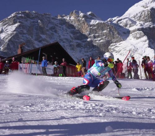 19.12 | FIRST MEDALS AWARDED IN ALPINE SKIING WITH MALE AND FEMALE SLALOM. SNOW VOLLEYBALL ALSO KICKS OFF.
